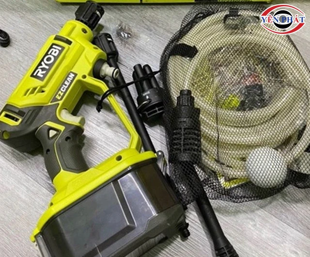 Máy xịt rửa xe pin Nhật bãi Ryobi