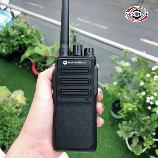 Bộ đàm cầm tay Motorola Xir-P6630I
