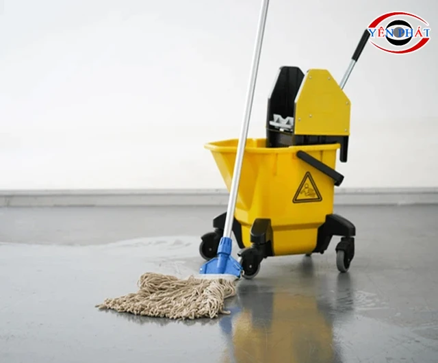 Hướng dẫn cách sử dụng cây lau nhà công nghiệp hiệu quả