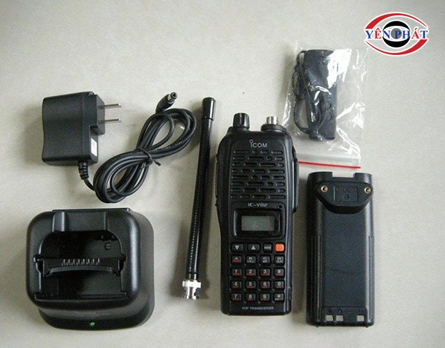 Máy bộ đàm Icom IC V82 VHF
