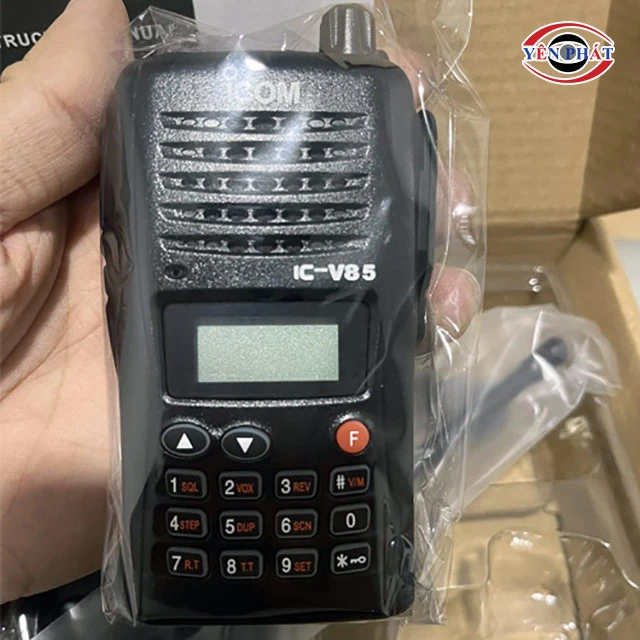Máy bộ đàm 2km giá rẻ Icom IC V85