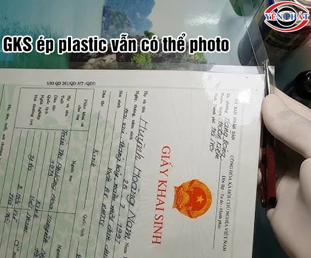 Giấy khai sinh ép plastic có photo được không