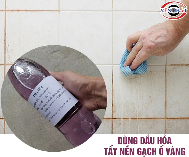 Cách tẩy nền gạch bị ố vàng bằng dầu hỏa