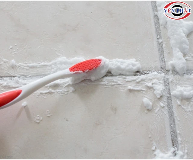 Cách tẩy nền gạch bị ố vàng bằng muối + giấm + soda
