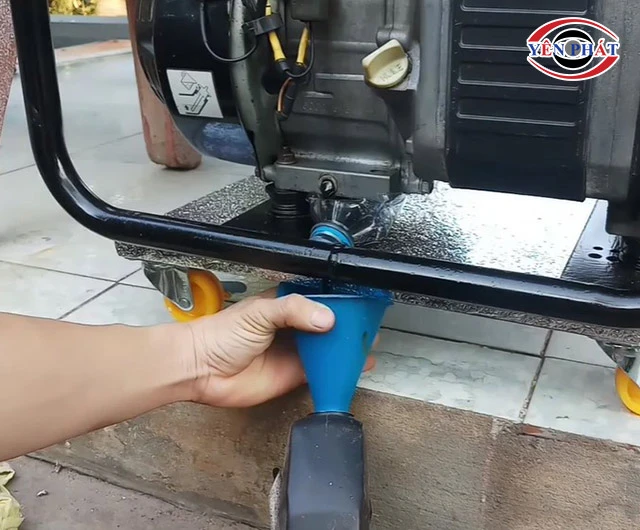 thay dầu máy phát điện