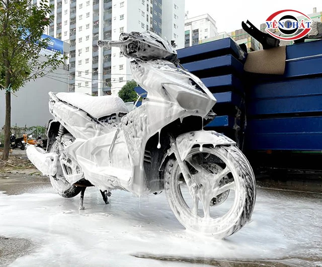 Rửa Xe Quốc Toàn