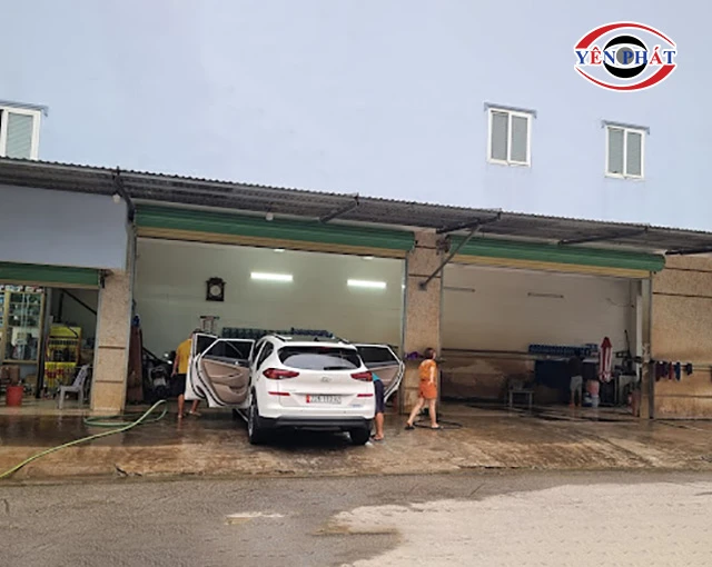 Tiệm rửa xe Giang Hiền