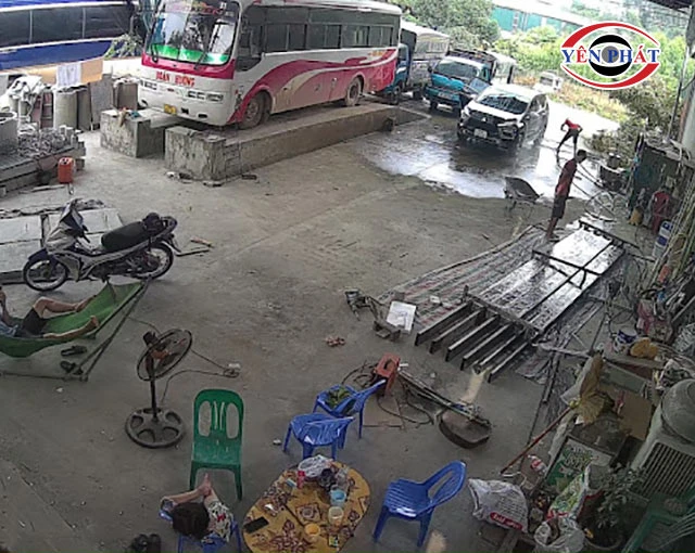 Rửa xe Hà Tuyền