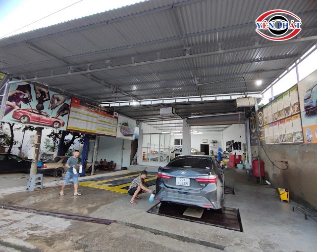 Trung tâm chăm sóc xe Trường Phúc