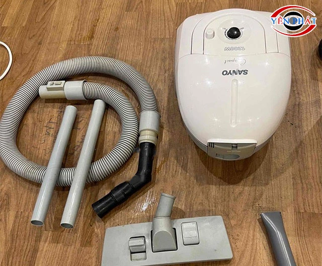 Máy hút bụi Sanyo SC-A201