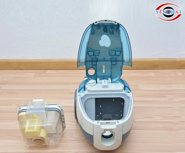 Máy hút bụi Sanyo SC-F700