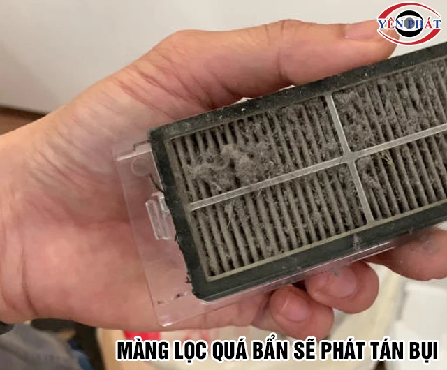 Vệ sinh máy hút bụi Panasonic khi màng lọc bẩn