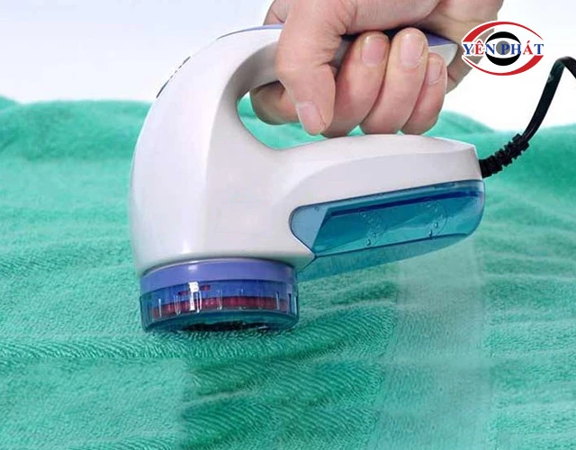 Máy hút bụi quần áo cầm tay