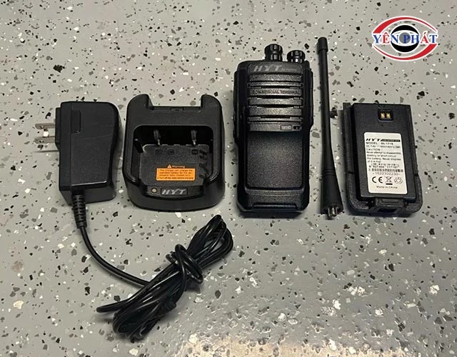 Bộ đàm cầm tay liên lạc hyt tc 508