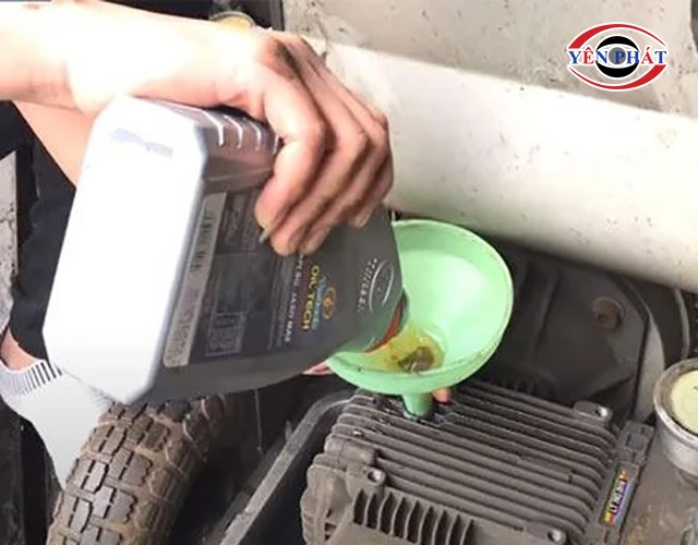 thay nhớt máy rửa xe thường xuyên