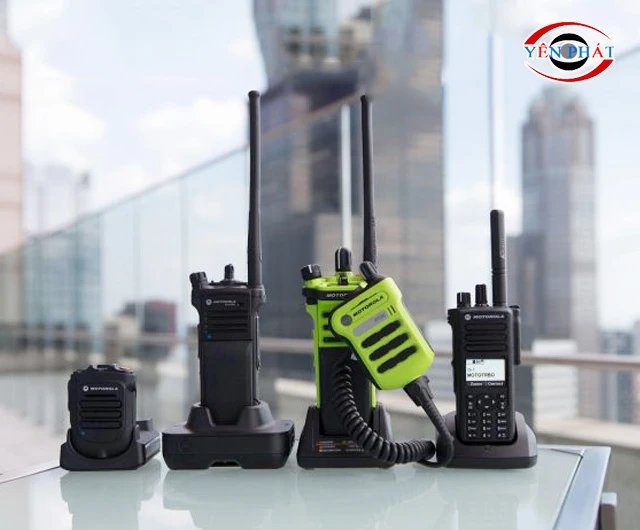 Mua bộ đàm chuẩn, giá hời ở đâu?