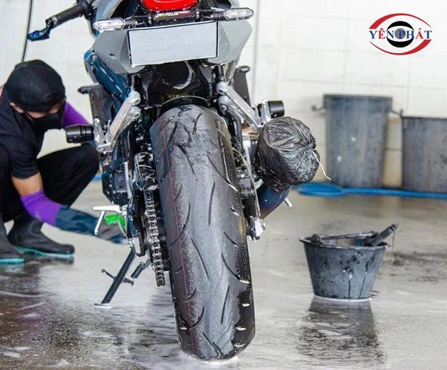 Phát Rửa Xe - Sửa Xe