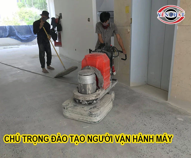 đào tạo người vận hành máy
