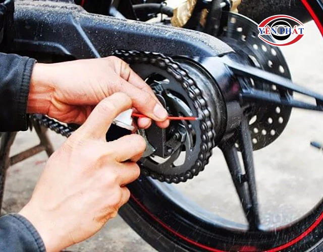 Tra dầu mỡ bôi trơn