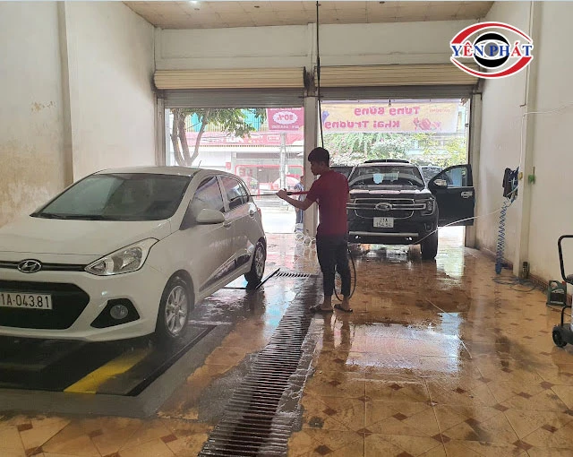 Rửa xe Nhật Trung 