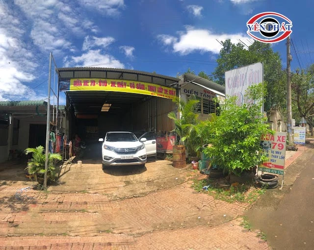 Tiệm rửa xe 79 
