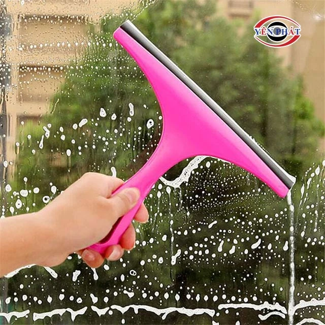 cây lau kính cầm tay dễ sử dụng