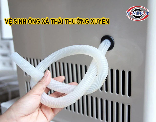 vệ sinh ống xả thải thường xuyên