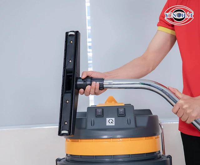 bàn hút bụi máy hút bụi 30L dễ lắp đặt