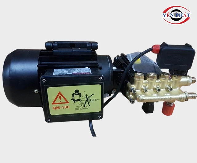 Máy phun rửa xe Amaxtools AM2400 2400W