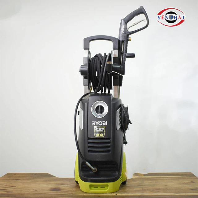 Máy phun rửa xe Ryobi 2400W
