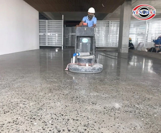 Đánh bóng mặt sàn