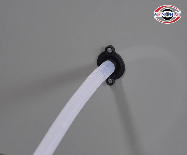 ống xả nước ra ngoài