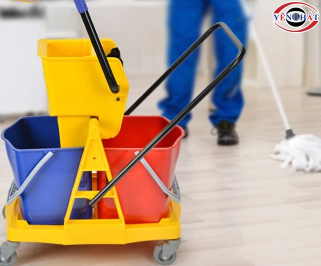 Dụng cụ vệ sinh công nghiệp xe vắt móp