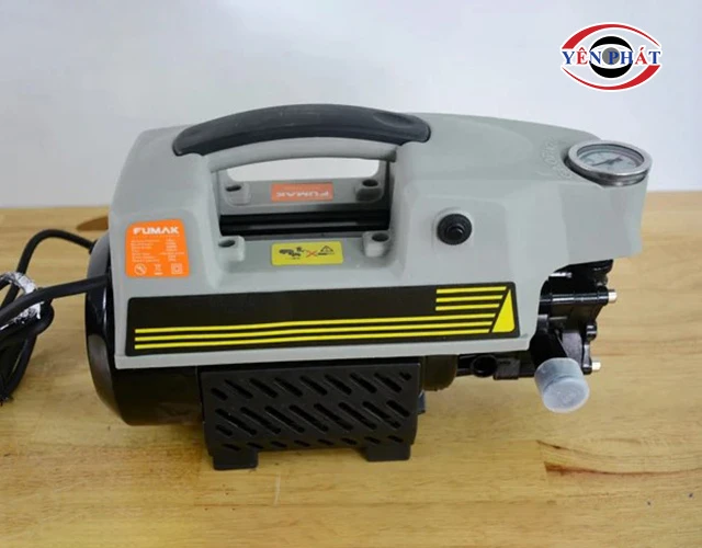 Máy rửa xe cao áp Fumak F186