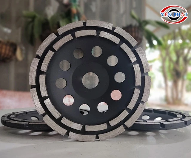 Đĩa mài sàn bê tông SF 180 nhiều ưu điểm