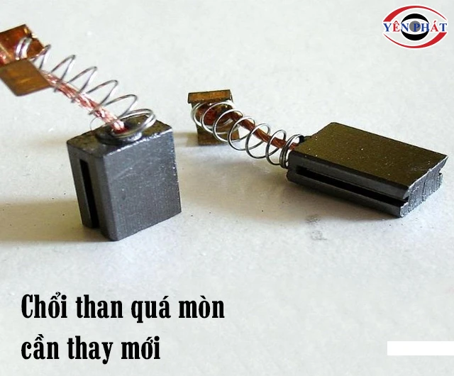 Thay mới chổi than máy hút bụi