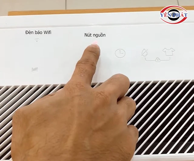 khởi động máy hút ẩm