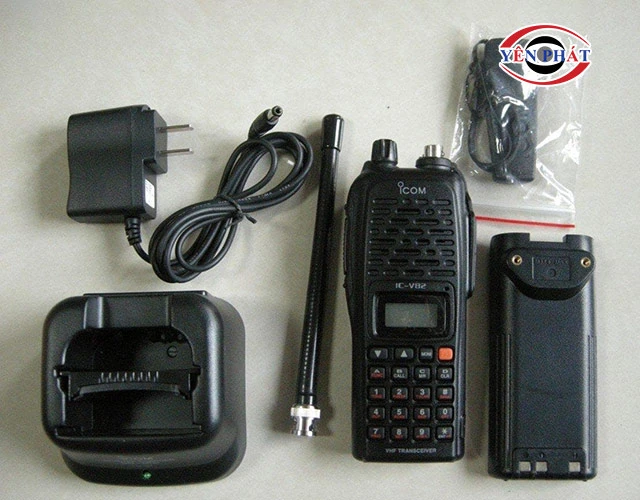 iCom IC V82 VHF