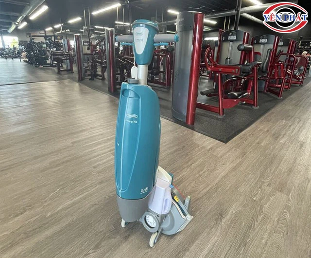 Máy chà sàn Tennant i-mop XXL Plus