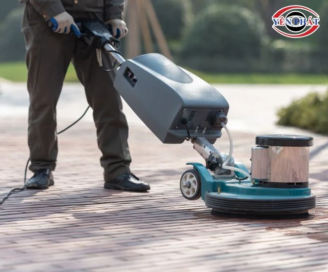 Máy chà sàn Numatic: Độ bền cao, Giá cạnh tranh