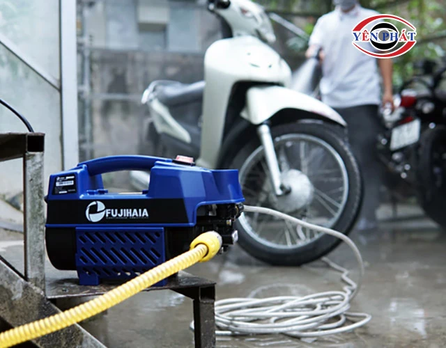 vận hành máy rửa xe cảm ứng từ