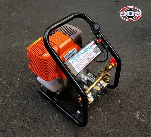 Máy rửa xe chạy xăng