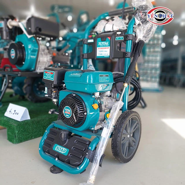 tips chọn mua Máy rửa xe chạy xăng