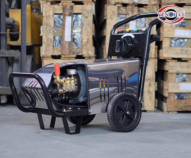  Máy rửa xe cao áp 