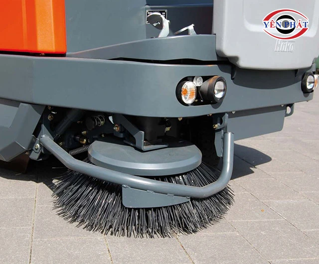hệ thống đèn của xe quét rác Hako
