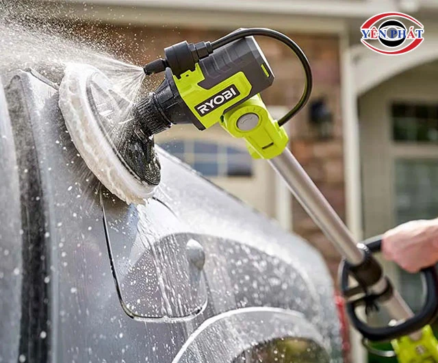 Ứng dụng của máy chà sàn Ryobi vệ oto