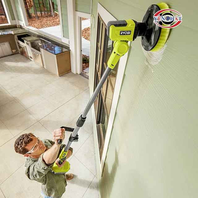 Ứng dụng của máy chà sàn Ryobi vệ sinh tường