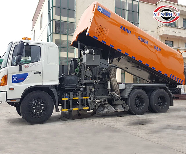 xe quét rác Hino