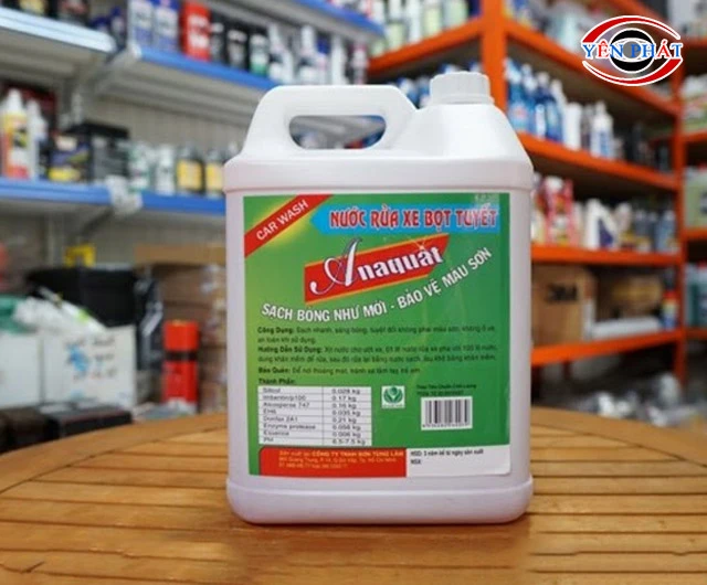 Dung dịch rửa xe bọt tuyết Anaquat