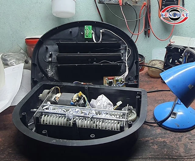 kiểm tra bánh răng máy hủy giấy